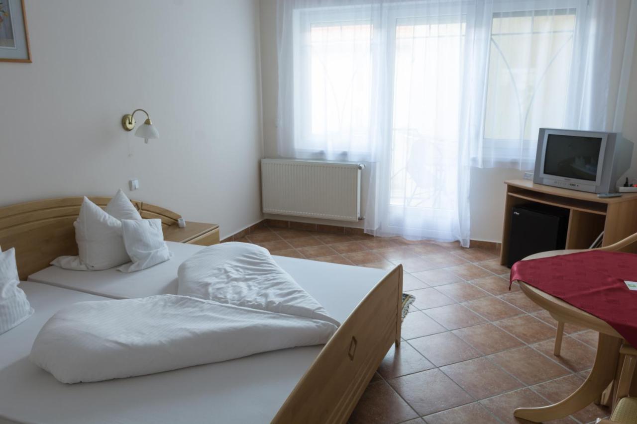 Hotel Harka Harkány Dış mekan fotoğraf