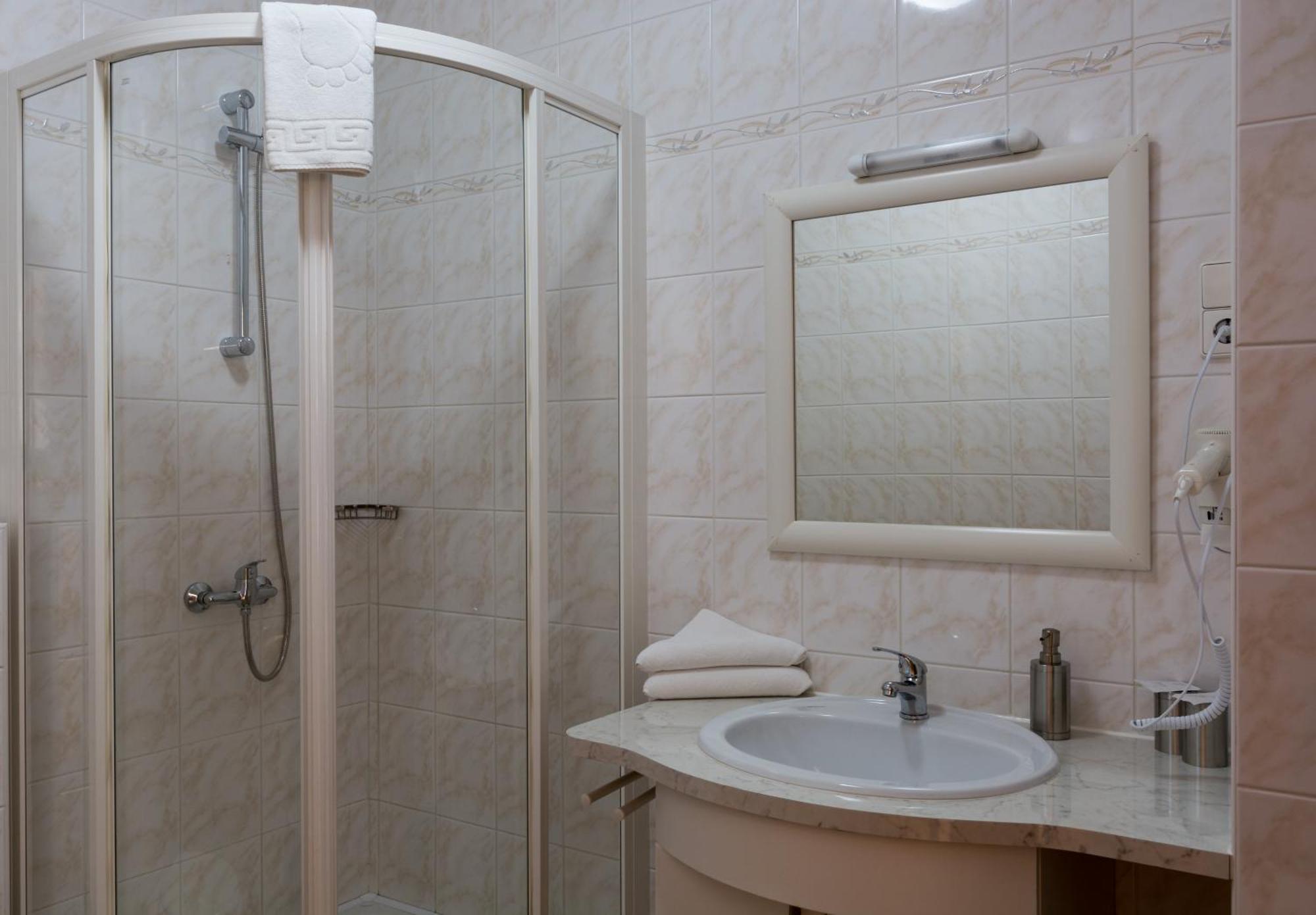 Hotel Harka Harkány Dış mekan fotoğraf
