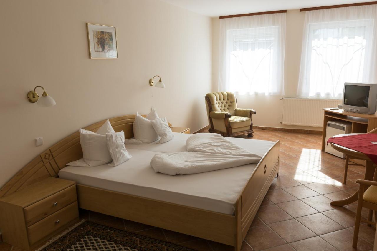Hotel Harka Harkány Dış mekan fotoğraf